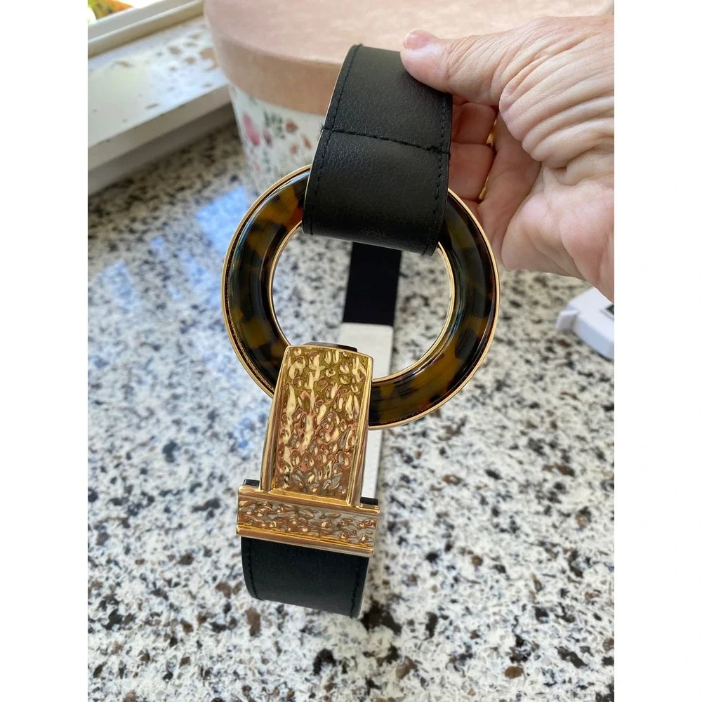 Chico's Statement Belt Size S Black Tortoiseshell Buckle Gold Hook Elastic Waist
